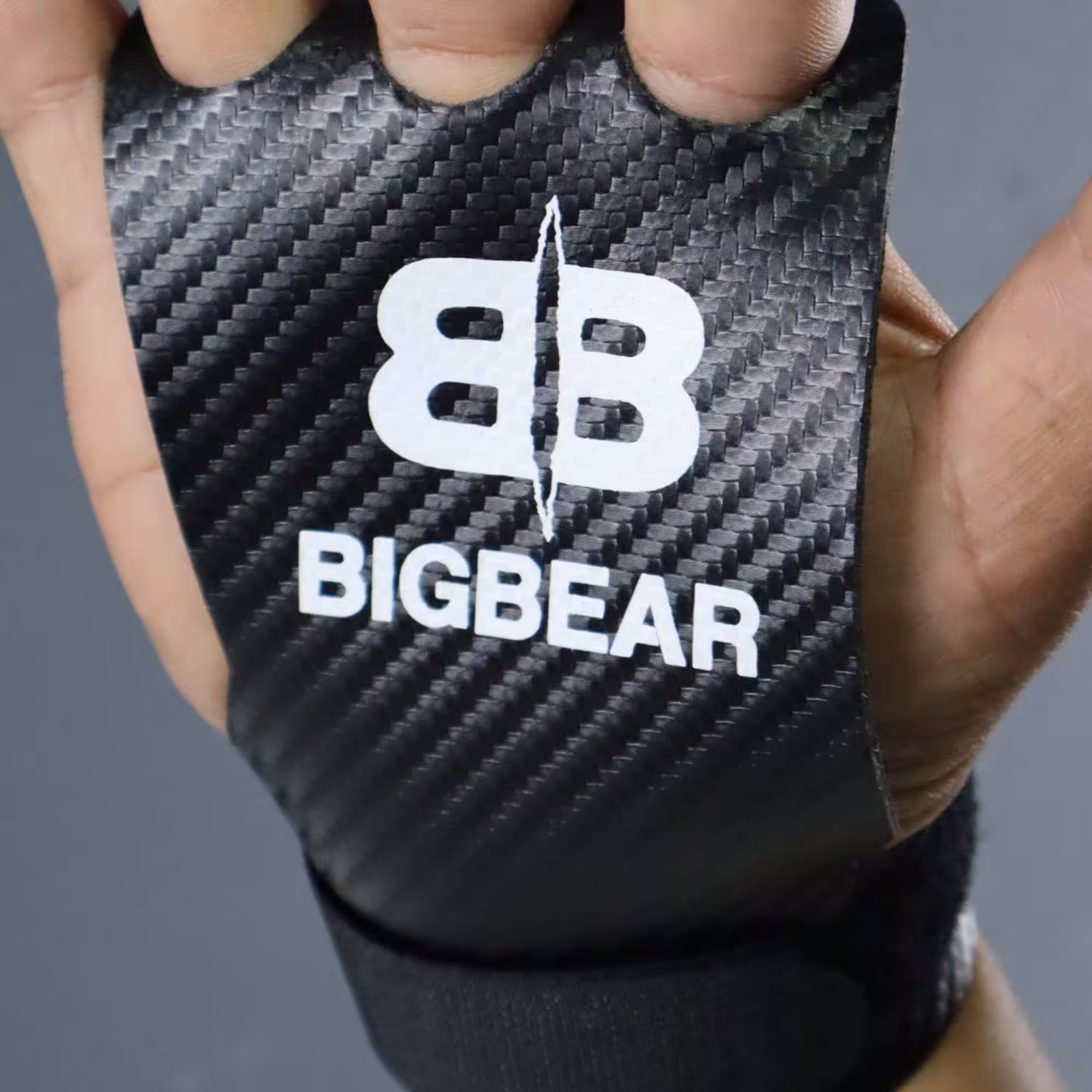 Grips Edition Premium black, disponible en Fiteq Guatemala