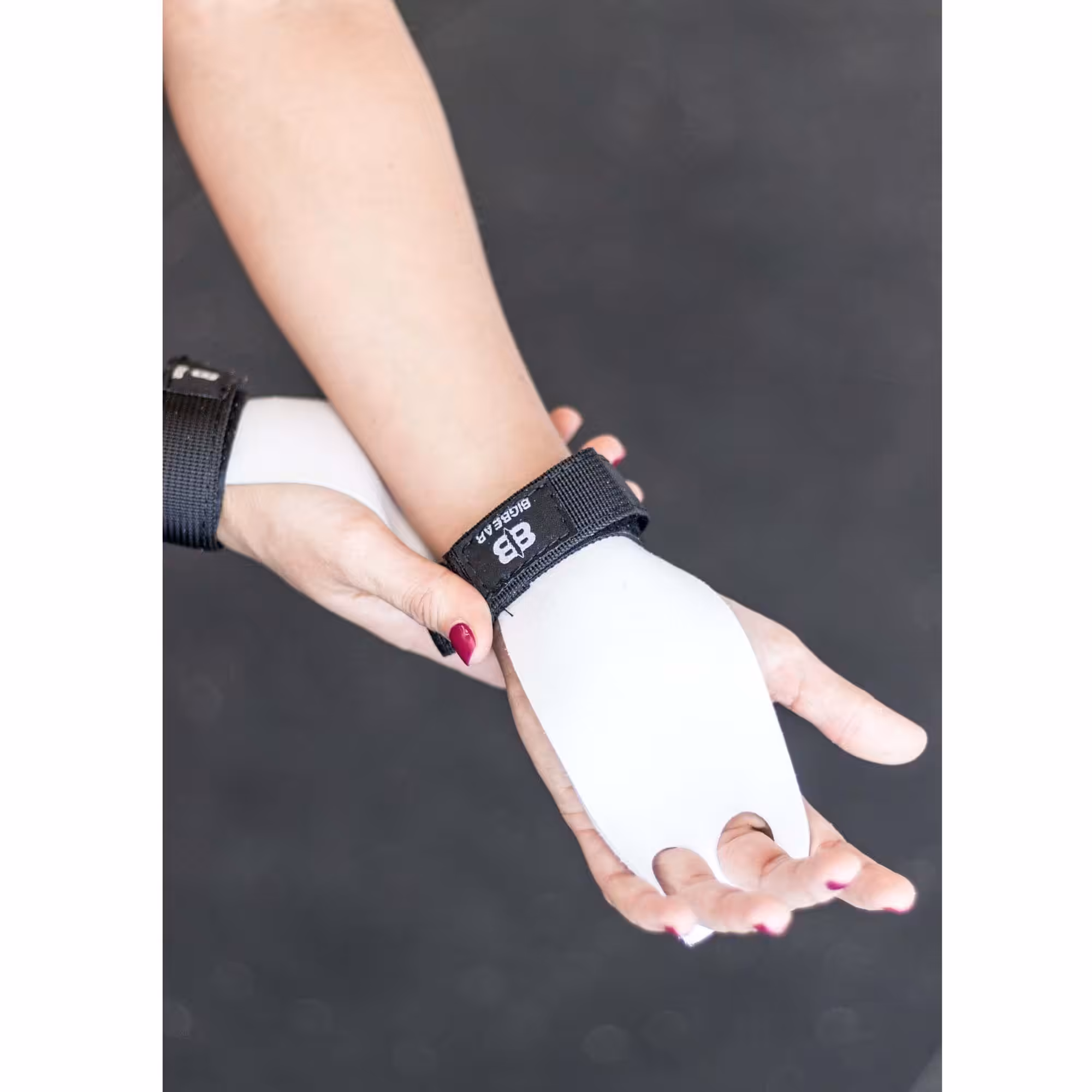 Grip White Big Bear, disponible en Fiteq Guatemala