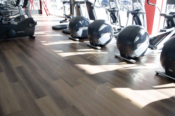 Proyectos Fiteq: Instalación de pisos SPC y Vinilico